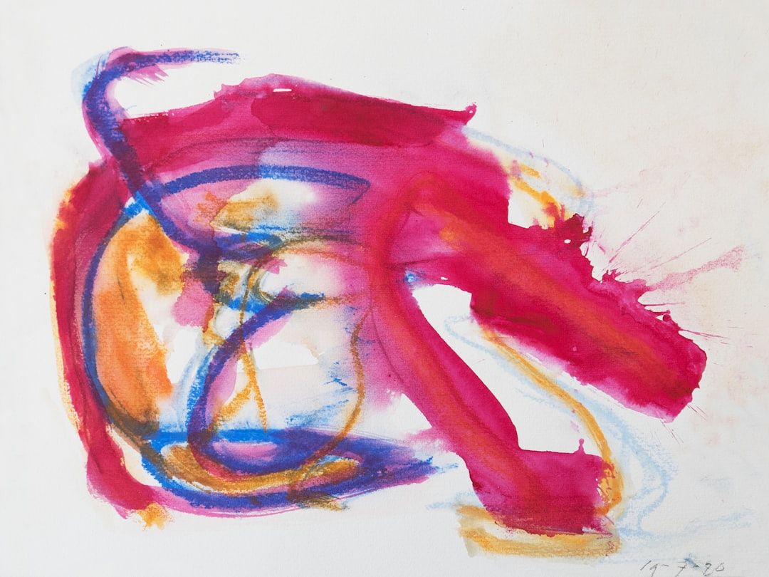 Abstraktes Gemälde mit kräftigen Strichen in Rot, Rosa, Blau und Gelb auf weißem Hintergrund, das durch seine fließende und dynamische Pinselführung an die lebendige Kunstszene in Aachen erinnert.