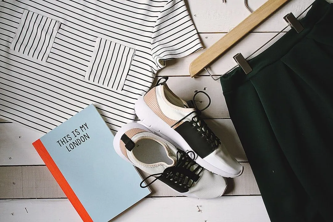 Mode-Skizzen: Die Kunst des minimalistischen Stils